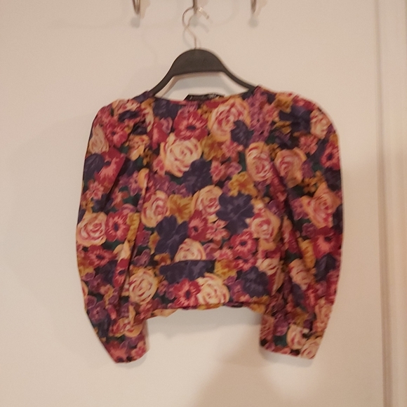 Top - Picture 3 of 5